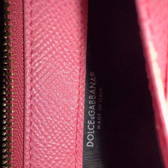 Brand new with box Dolce & Gabbana Pink clutch/ Wallet - Picture 8 of 10